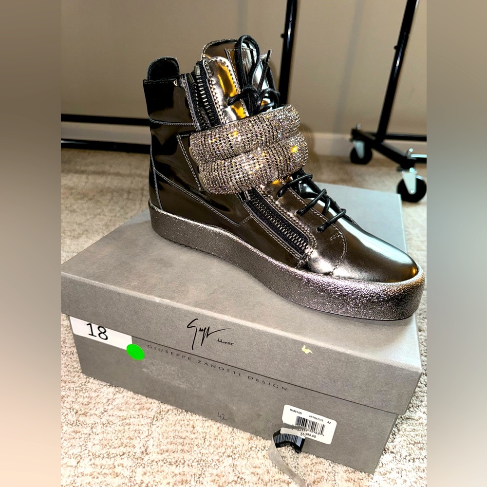 Men’s Giuseppe Zanotti sneakers